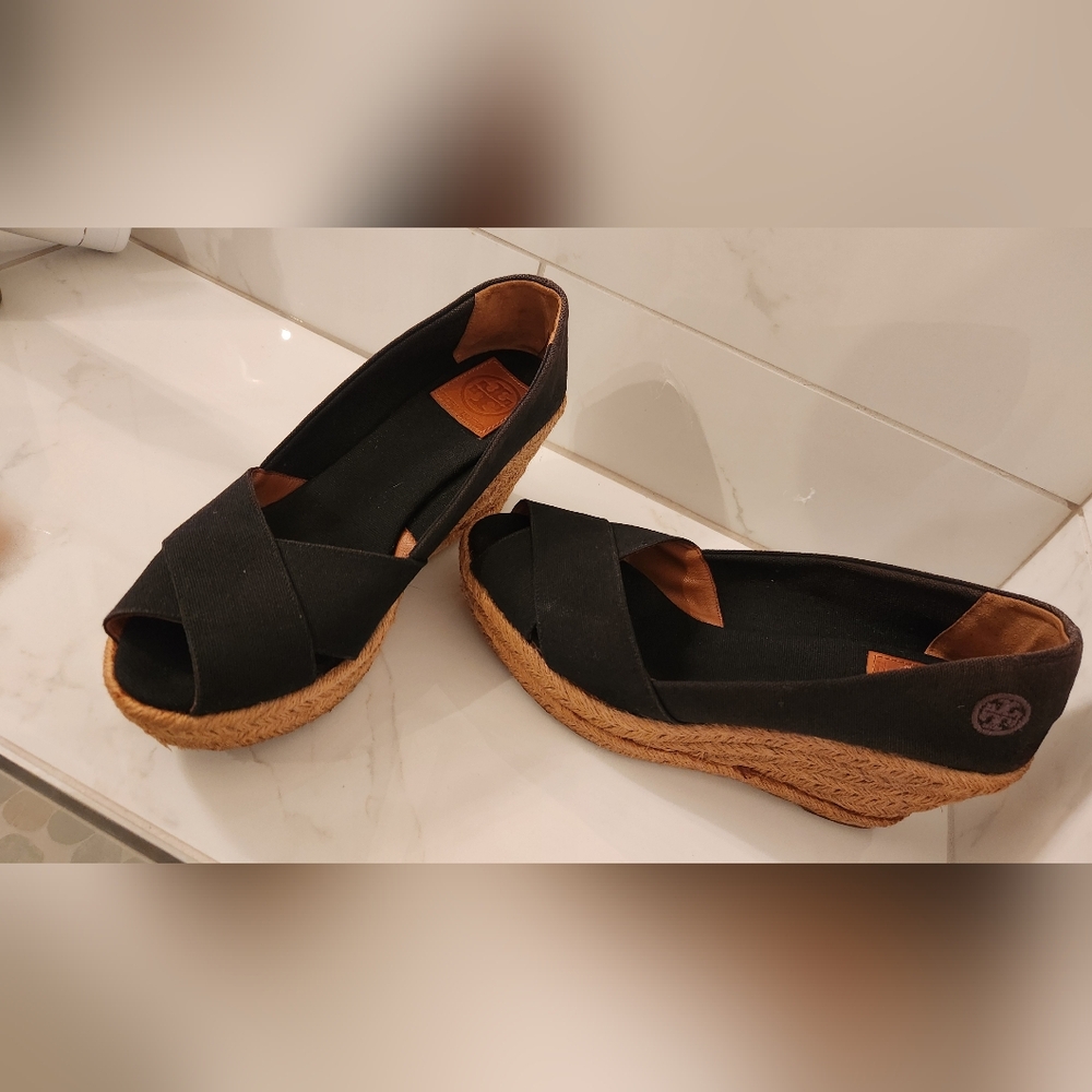 Tory Burch Black and Tan Wedge Shoes Filina Size 9